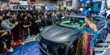 VinFast Resmi Meluncurkan Model Mobil Listrik Kemudi Kanan Pertamanya Di Indonesia