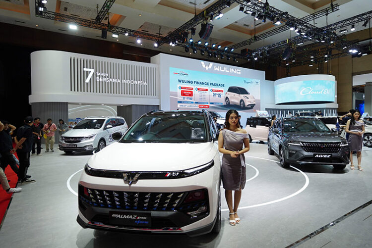 Wuling Finance Berikan Program Istimewa Untuk Lini Produk Wuling di IIMS 2024