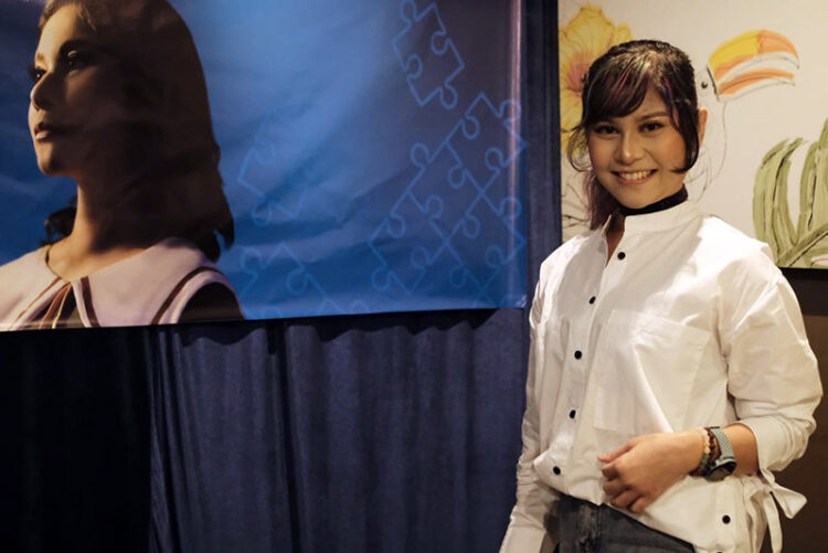 Angelin, Ukir Kisah Cintanya Menjadi Debut Single ‘Kucinta Dia’