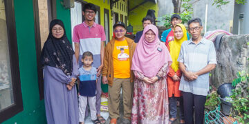 Anis Byarwati Berikan Bantuan Untuk Korban Kebakaran di Cipinang Melayu Jakarta Timur