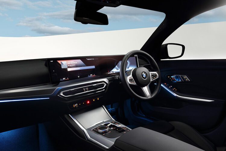 BMW Indonesia Luncurkan BMW Seri 3 Touring: Kombinasi Desain Dinamis, Performa Tinggi, dan Inovasi Digital