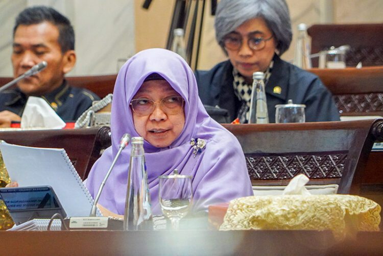 Anis Byarwati Tekankan Pengembangan Perbankan Syariah dalam Rapat Kerja dengan OJK
