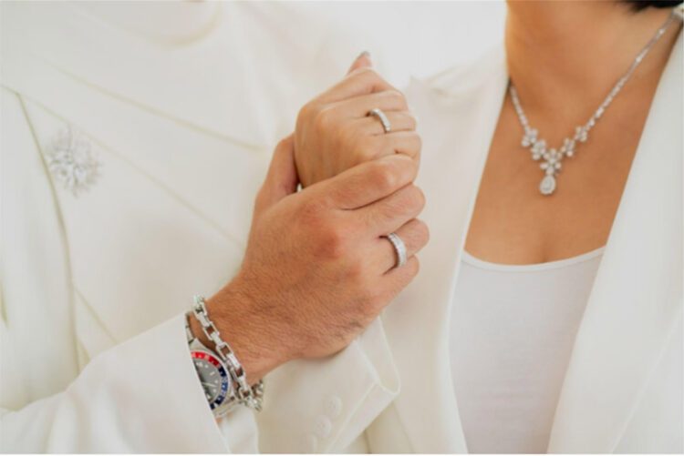 Frank & co. Hadirkan Wedding Anniversary Ring Perayaan Pernikahan Perak Anjasmara dan Dian Nitami