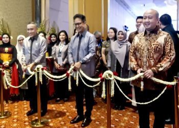 Seminar Nasional XI & Healthcare Expo IX ARSSI: Pemerintah Serius Dorong Digitalisasi Kesehatan