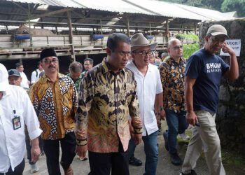 Menteri Pertanian Apresiasi Dedikasi Arie Triyono dan Didik dalam Mendorong Swasembada Daging dan Susu