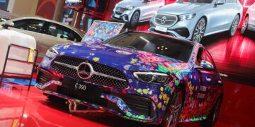 Mercedes-Benz Hadirkan Program Keberlanjutan ‘1 Car for 100 Corals’ di GIIAS 2024