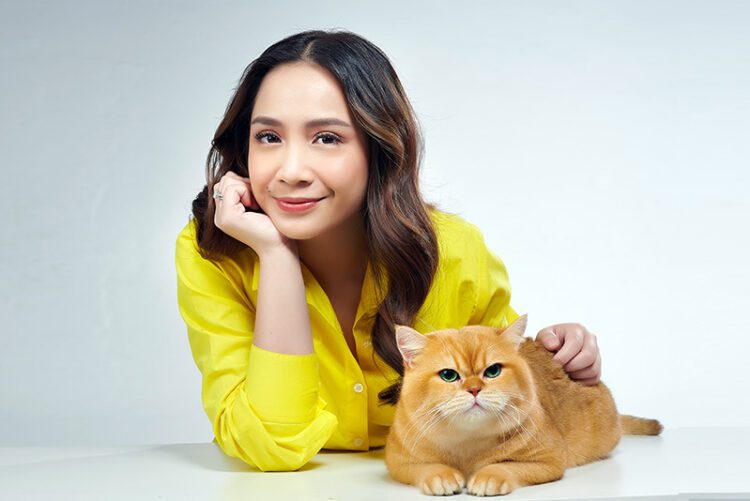 Me-O Jadi Pilihan Nagita Slavina Untuk Makanan Kucing Kesayangannya
