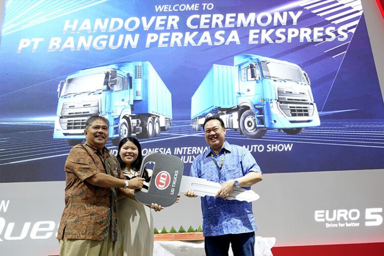 UD Trucks dan Astra UD Trucks Serahkan Armada Baru Kepada BPE Group
