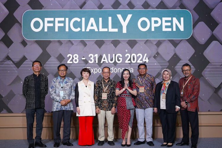 Resmi Dibuka, IEE Series 2024 Hadirkan Pameran Teknologi Keberlanjutan dan Energi Terbarukan
