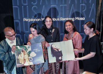 The Palace Jeweler dan Samuel Wattimena Rayakan Warisan Budaya Lewat Peluncuran Buku “Nusantara”