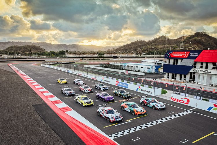 Para Pembalap dan Tim Bersiap Hadapi Porsche Sprint Challenge Indonesia Musim 2024