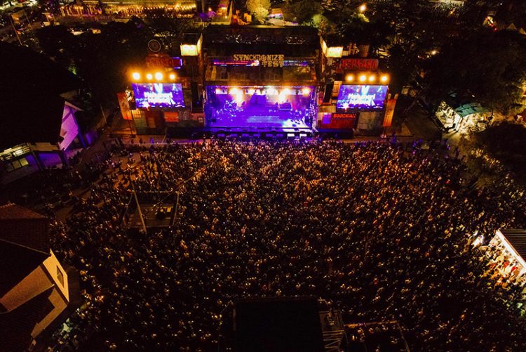 Hari Pertama Synchronize Fest 2024: Pesta Musik Penuh Keceriaan dan Kejutan