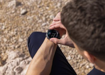 Garmin fēnix 8 Series Hadirkan Fitur ECG: Pantau Kesehatan Jantung dengan Praktis dan Akurat