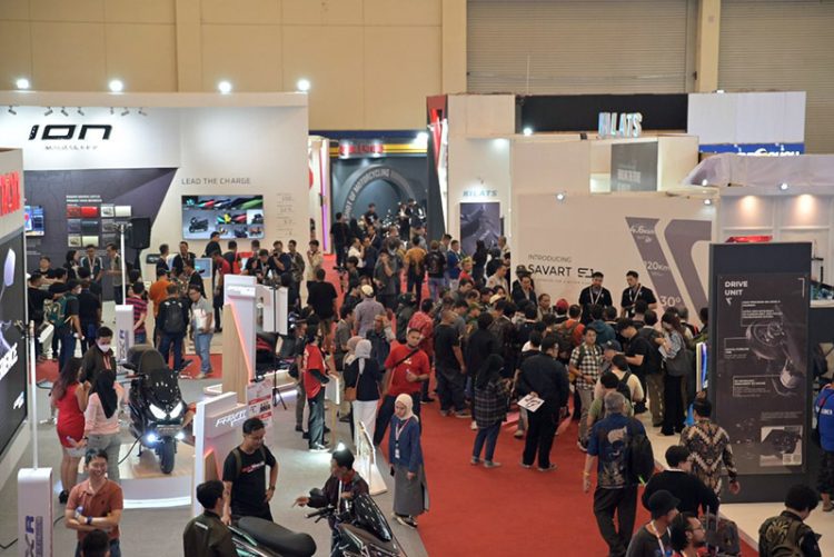 IMOS 2024, di Ramaikan 17 Merek Sepeda Motor ICE dan EV