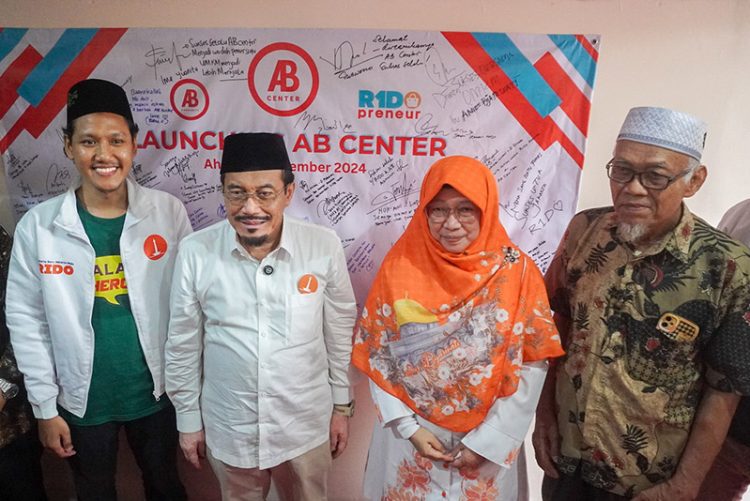 Resmikan AB Center, Suswono dan Anis Byarwati Komitmen Dukung UMKM Jakarta Timur