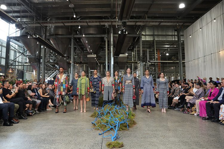 The Flying Cloth: Merdi Sihombing Hadirkan Perjalanan Mode Berkelanjutan di Museum Nasional Indonesia