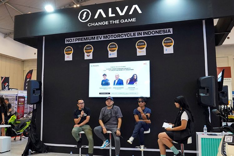 ALVA Dorong Peralihan ke Motor Listrik dan Beri Tips Atasi Charging Anxiety di IMOS+ 2024