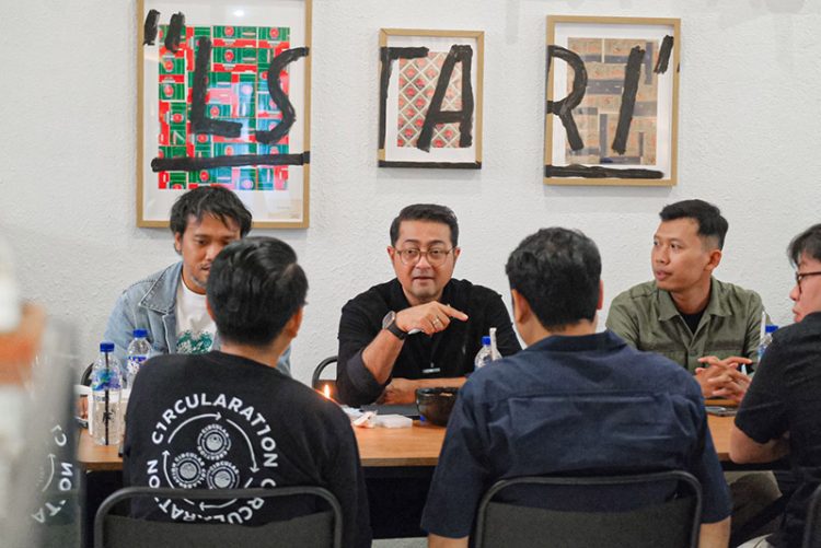 Sentuhan Langsung Pemerintah: Menekraf Gelar Diskusi dengan Pelaku Ekraf di Surabaya