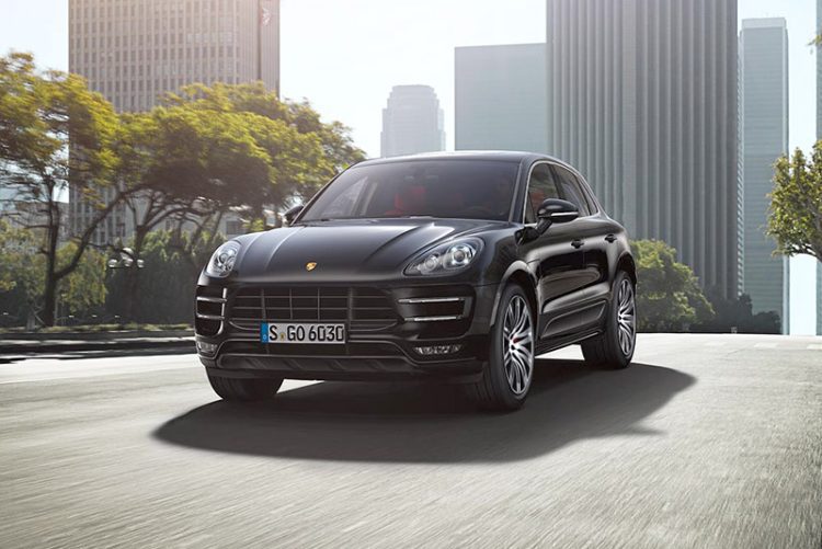 Porsche Kirimkan 310.718 Kendaraan pada 2024: Rekor dan Tantangan di Tahun Transformasi