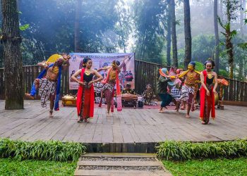 Wamenpar Kunjungi Wisata Alam DeLoano Glamping Magelang