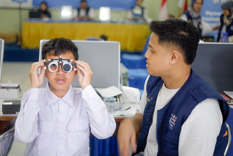 Tingginya Angka Miopia di Kalangan Anak Sekolah, HOYA Vision Care Soroti Pentingnya Pemeriksaan Mata Sejak Dini
