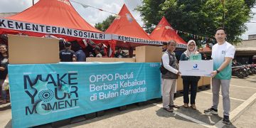 OPPO Hadirkan Kepedulian Ramadan dengan Berbagi Makanan untuk Korban Banjir Bekasi