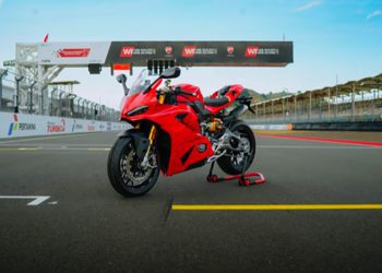 Ducati Panigale V2 Resmi Meluncur di Mandalika, Rayakan “We Ride As One” dengan Gaya
