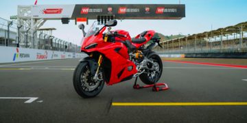 Ducati Panigale V2 Resmi Meluncur di Mandalika, Rayakan “We Ride As One” dengan Gaya