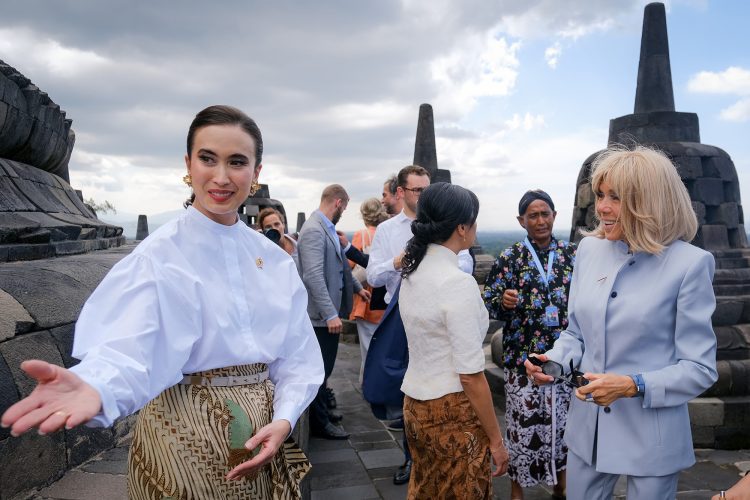 Kolaborasi Budaya Indonesia–Prancis, Ibu Negara Brigitte Macron Kunjungi Borobudur dan Museum Nasional