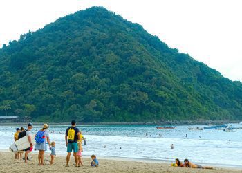 Pariwisata Indonesia Tumbuh Positif: Wisatawan Lokal dan Mancanegara Meningkat di Awal 2025