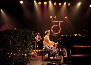 Jacob Collier Tampil Spektakuler di Java Jazz Festival 2025, Tutup Aksi Memukau dengan “Indonesia Pusaka”