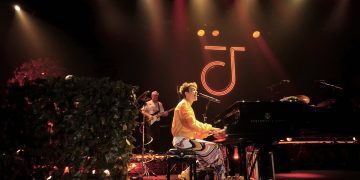 Jacob Collier Tampil Spektakuler di Java Jazz Festival 2025, Tutup Aksi Memukau dengan “Indonesia Pusaka”