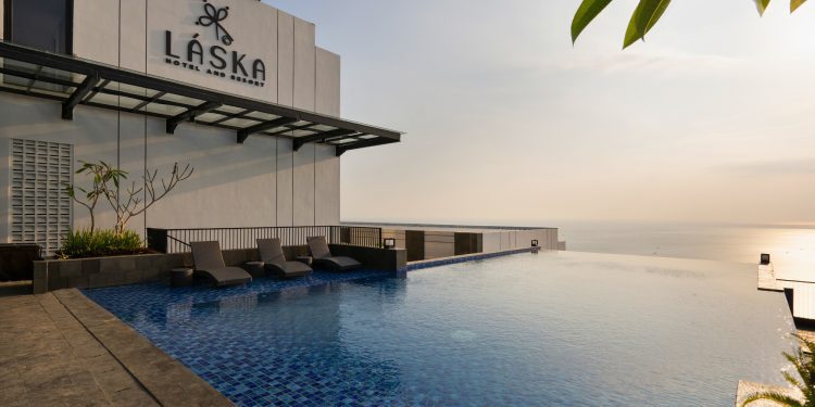 Menjelajahi Pesona Geopark Ciletuh dari Kemewahan Laska Hotel & Resort