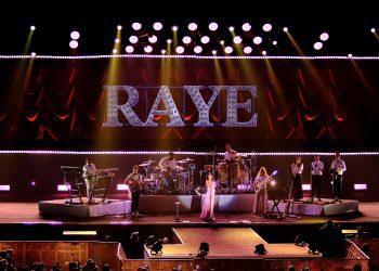 Raye Tundukkan Panggung BNI Java Jazz Festival 2025 Lewat Cerita Pribadi, dan Panggung Penuh Energi