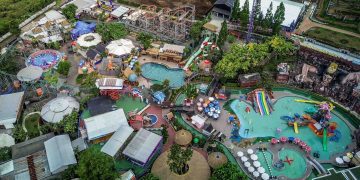 Liburan Sekolah 2025, Menpar Imbau Wisata Aman dan Maksimalkan Stimulus Rp24 Triliun