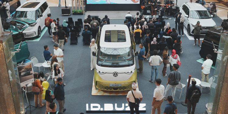Volkswagen Hadirkan ID. BUZZ di Bandung: Era Baru Mobilitas Listrik Dimulai dengan Gaya dan Inovasi
