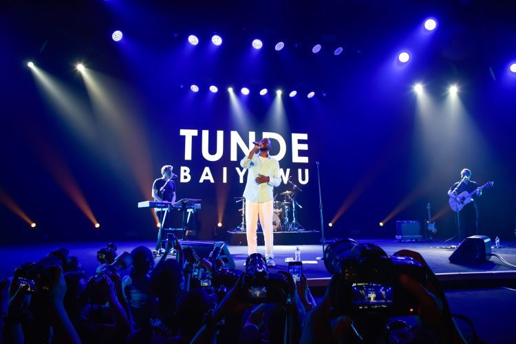 Tunde Baiyewu Suguhkan Nostalgia Emosional di Java Jazz Festival 2025
