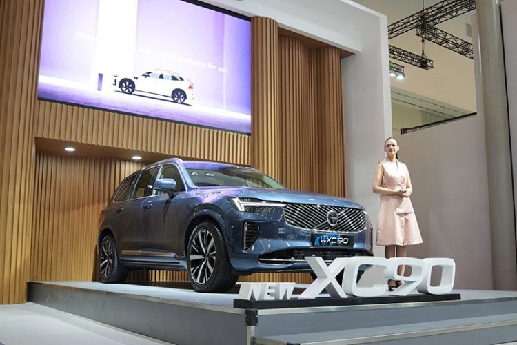 Volvo Tawarkan Harga Baru dan Wajah Segar di GIIAS 2025, Marc Klok Jadi Duta