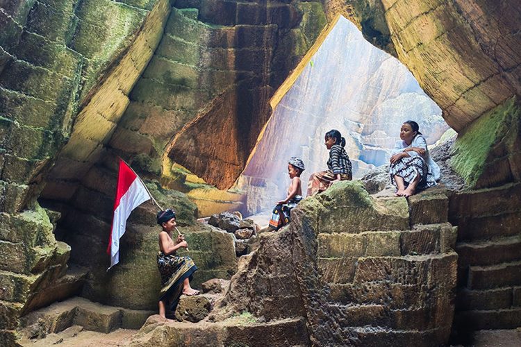 Ajak Masyarakat Abadikan Keindahan Indonesia, HONOR Adakan Magic Moments Awards 2025