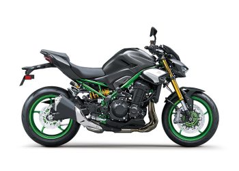 Kawasaki Z900 2026 Tampil Lebih Premium dengan Warna Baru Eksklusif