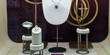 Frank & co. Reopening Gerai di Mall Kelapa Gading: Era Baru Kemewahan dan Keabadian