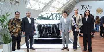 DENZA Tegaskan Keanggunan di Lintasan Premium EV, Antara Kolaborasi Strategis dan Pesta Penghargaan