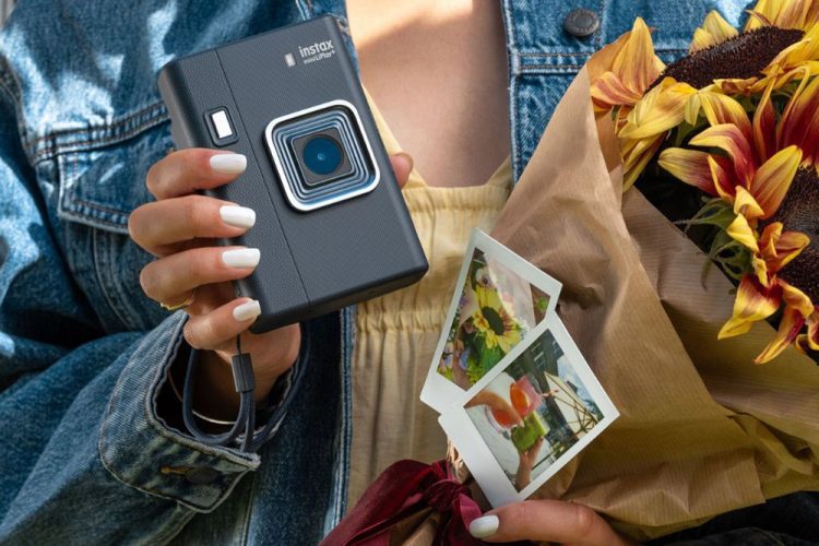 FUJIFILM Hadirkan instax mini LiPlay+™, Kamera Instan Hybrid dengan Sentuhan Audio dan Selfie Modern
