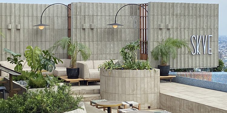 Intip Kemewahan Rooftop Ikonik, SKYE Babak Baru Hadir Lagi di Puncak Menara BCA