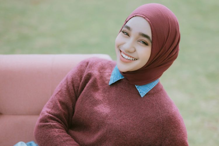 Romantisme ‘Cegil’ ala Nabila Taqiyyah, Saat Obsesi Menjadi Bahasa Cinta yang Manis