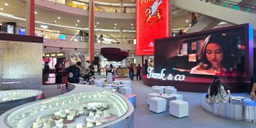 Frank & co. Hadirkan Makna Cinta Terdalam Lewat Kilau Berlian Alami di ‘Frankly, That’s Love’