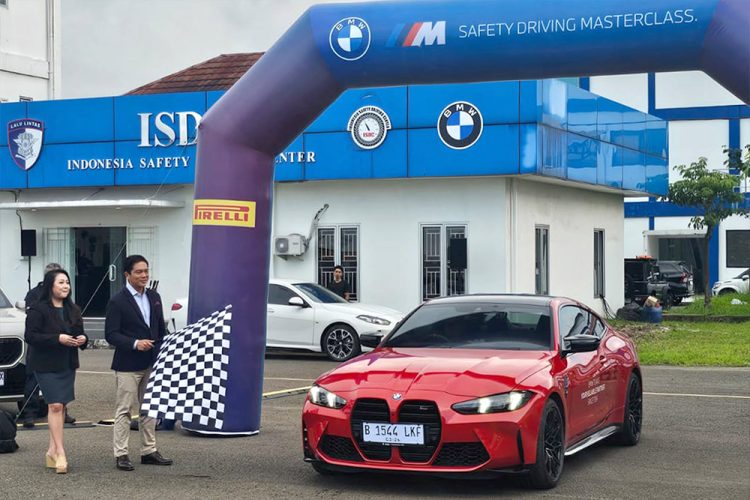 Mengasah Naluri di Balik Kemudi Bersama BMW Safety Driving Masterclass