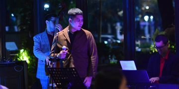 Alonzo Brata, Antara Al Jarreau sampai Frank Sinatra