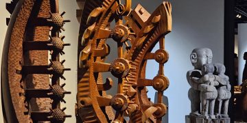 Sentuhan Magis ‘Tatah’ yang Menghidupkan Jiwa Kayu di Museum Nasional