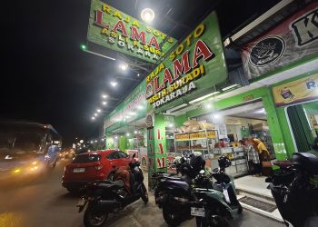 Raja Soto Lama Pak H. Suradi, Legenda Kuliner Sokaraja yang Menjaga Takhta Rasa Sejak 1978